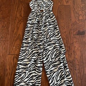 Zara Black and White Halter Jumpsuit with Wide-Leg Design